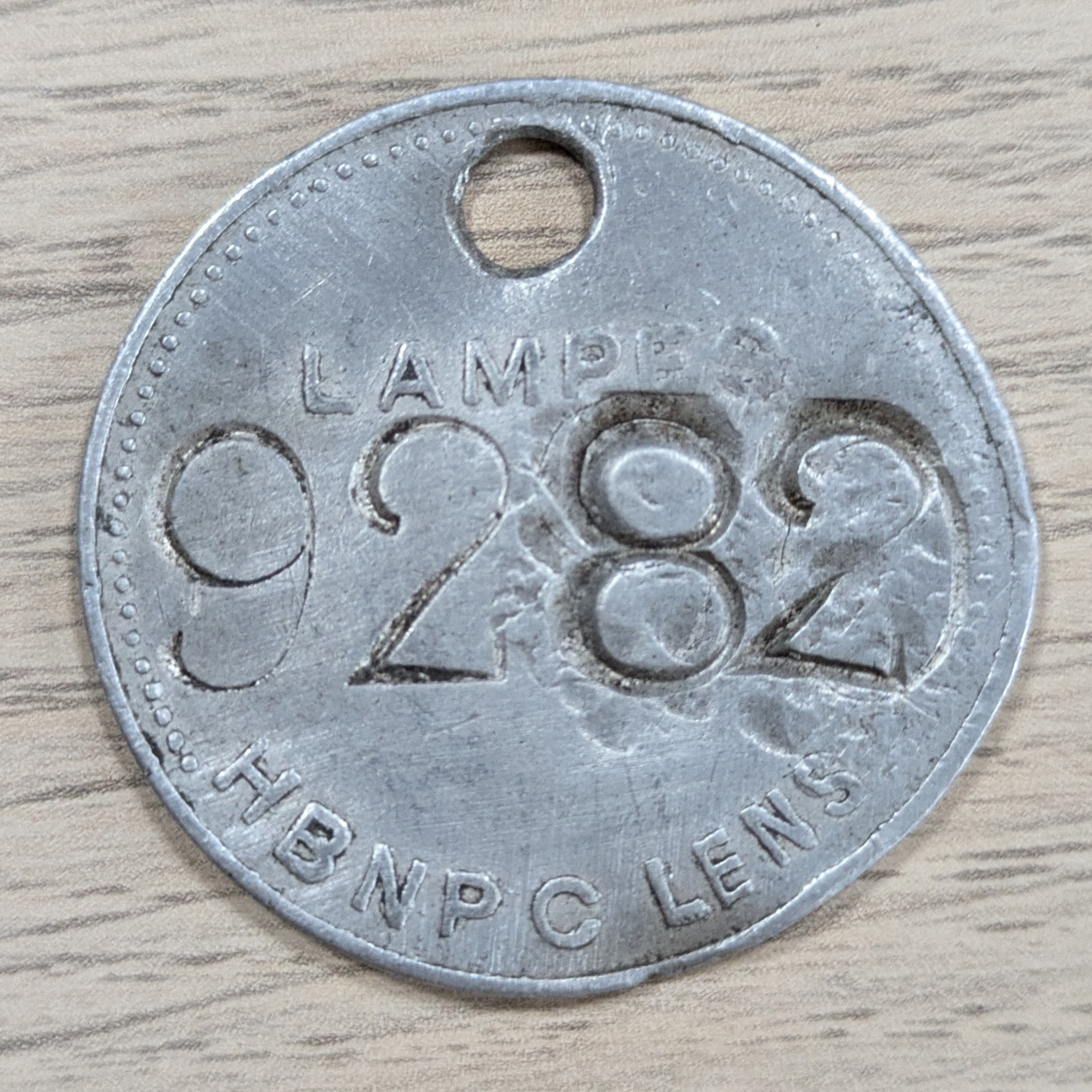 Taïette 9282 — face, inscription LAMPES HBNPC LENS